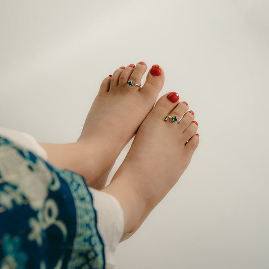 Oxidised Green Toe Ring