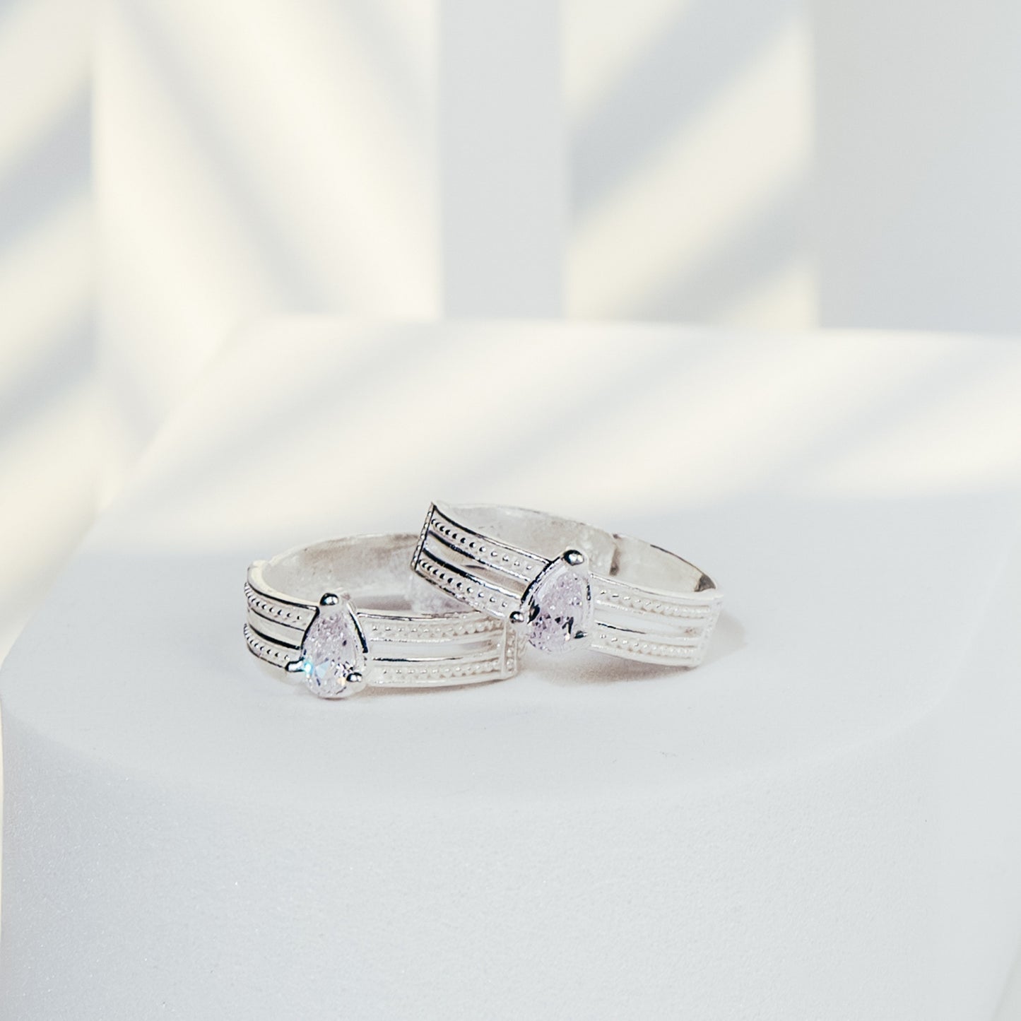 White Zircon Toe Ring