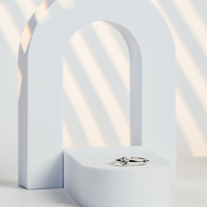 Queen Solitaire Ring