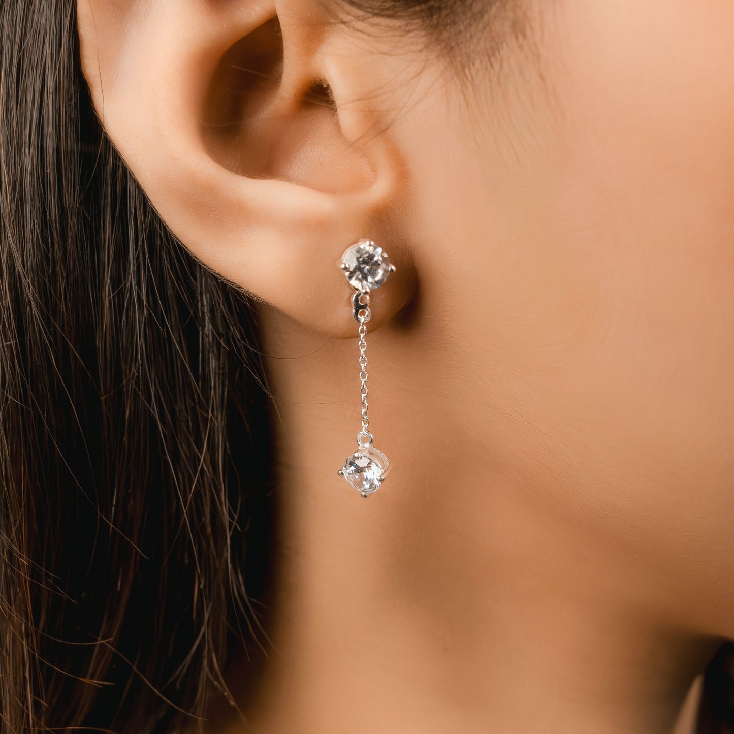 Hanging Solitaire Earring