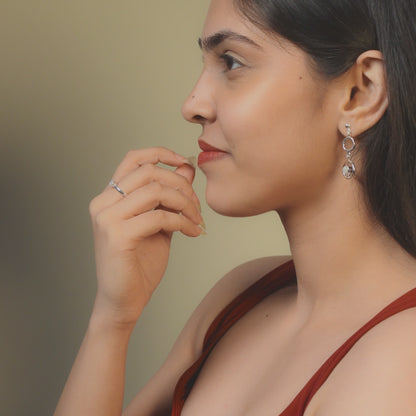 Queen Solitaire Ring