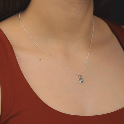 Solitaire Chain Pendant